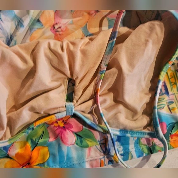 Vintage Islander 2 piece bathing suit - Picture 8 of 9